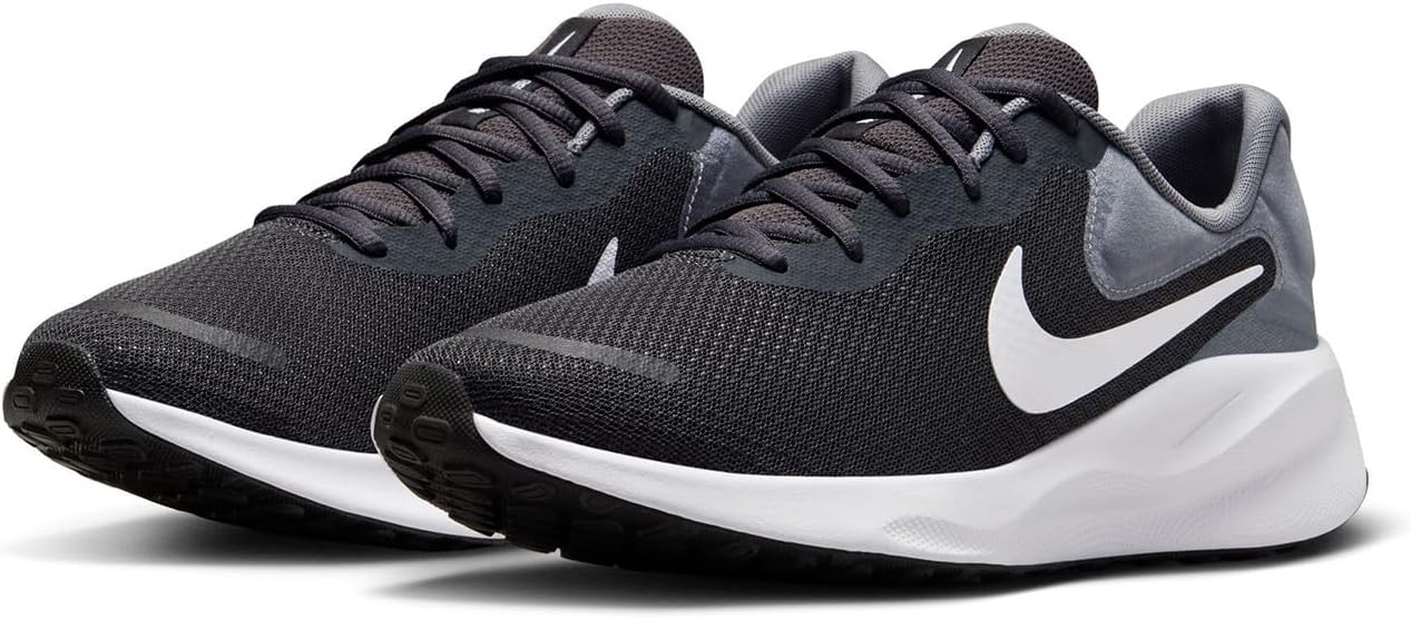 Nike Revolution 7 mens LACED SHOES